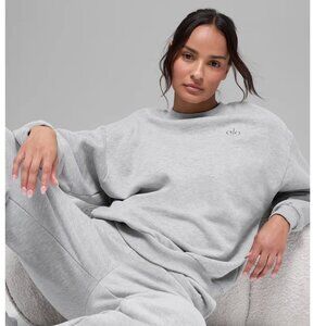 Accolade Crew Neck Pullover